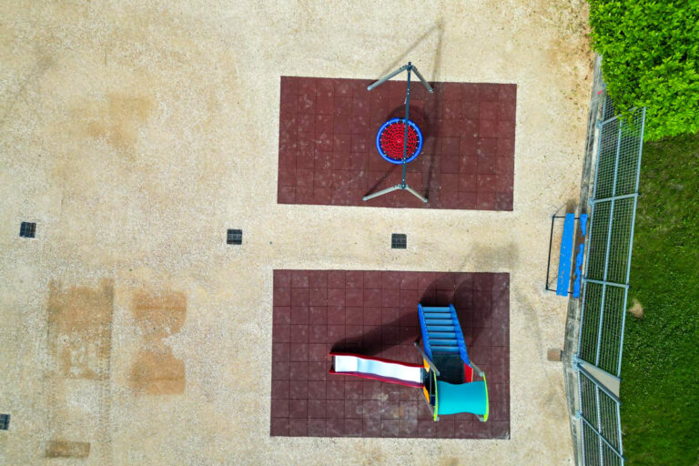 Il Parco Giochi – Uno Spazio di Crescita all’Aria Aperta